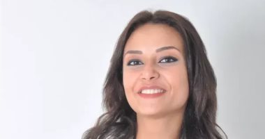 مشاجرة بين الفنانة هالة سرور وزوج شقيقتها بالشيخ زايد