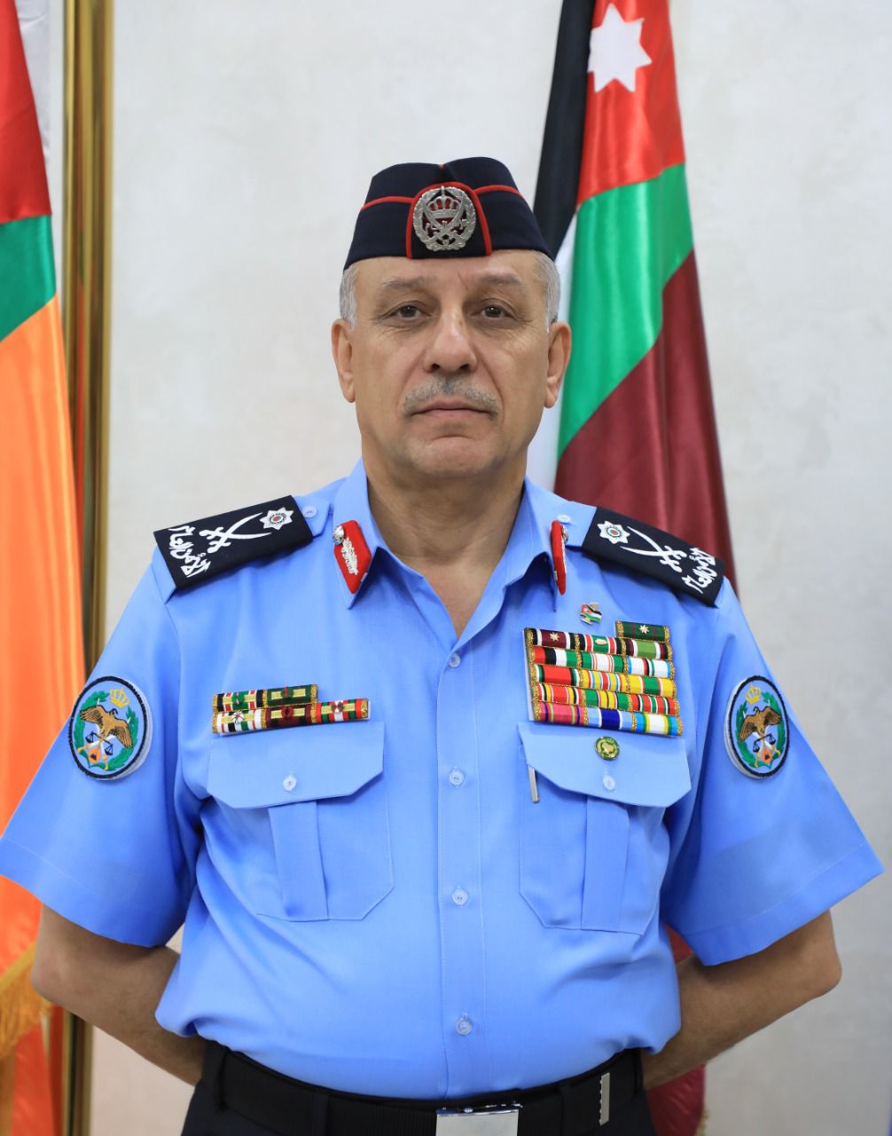 وطن تحرسه الإرادة ..وتفديه عيون النشامى