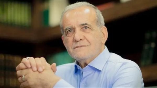 القضاء الإيراني يعلّق عمل هيئة رئاسية أمرت بإعادة خدمة الإنترنت