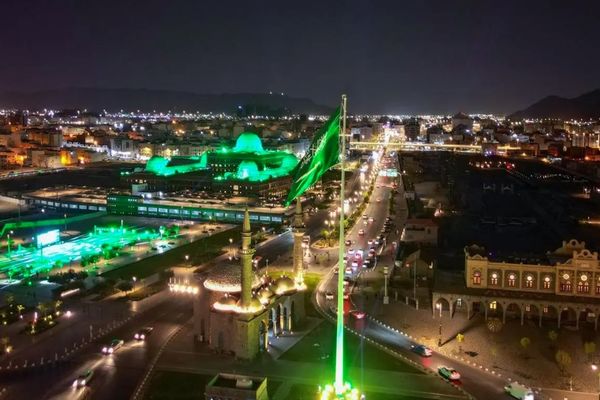 ضبط 6 وافدين في المدينة المنورة لممارستهم أفعالًا تنافي الآداب بأحد مراكز «المساج»