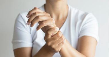 5 مشروبات تمنح العظام دعماً يومياً بالكالسيوم