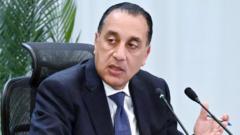 مدبولي يفتتح مصنع "ڤيتاليتي" بالسادات