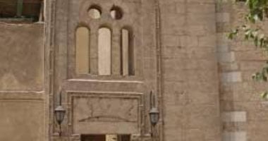 بيت العينى يواصل تنمية إبداع الأطفال بورشتى خيال الظل والفويس أوفر