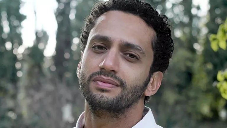 محمد حاتم يكشف أقرب أصدقائه بالوسط الفني
