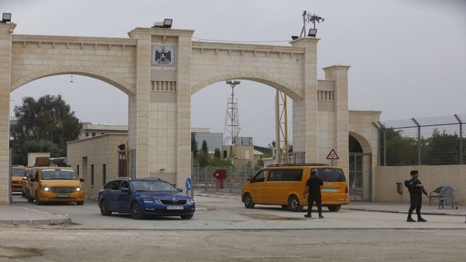 19 ألف مسافر عبر معبر الكرامة خلال أسبوع وتوقيف 35 مطلوبا