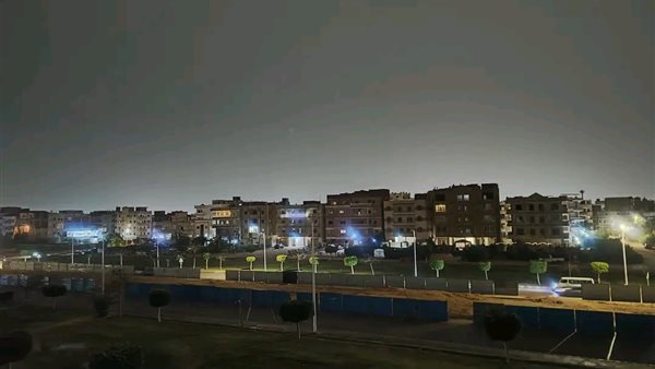 سقوط أعمدة إنارة وشجرة على منزل وانهيار حائط، تفاصيل 4 حوادث مأساوية في المنيا بسبب الطقس