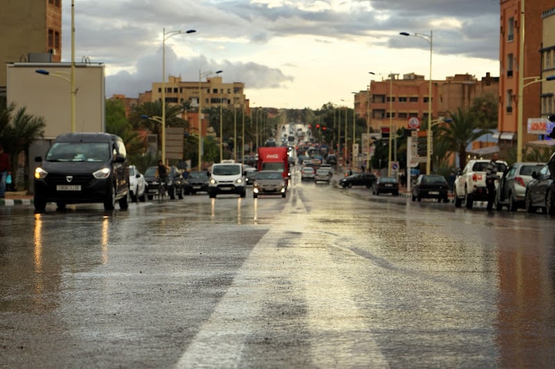 حدة التقلبات المناخية صيفا تجدّد المخاوف من مخاطر الأمطار الرعدية