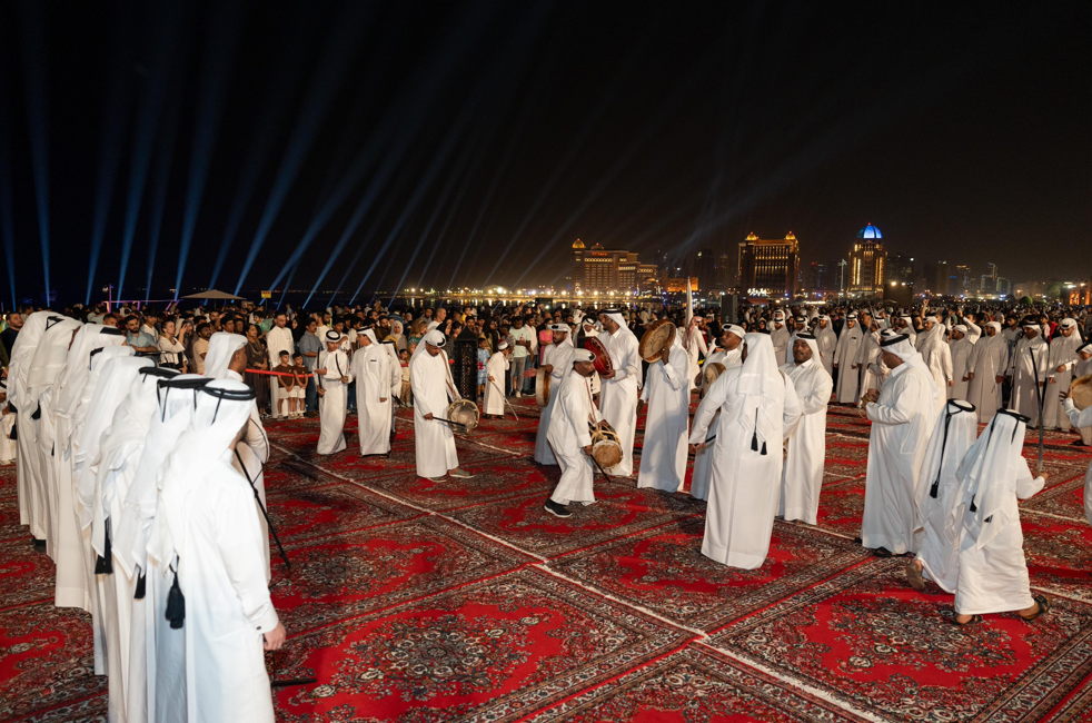‫ باحثون ونقاد وموسيقيون: الفنون الشعبية وثقت فرحة العيد وحفظت الهوية الثقافية القطرية عبر الأجيال