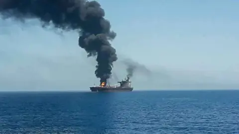 نيودلهي تؤكد مقتل 3 بحارة هنود في غارة أمريكية على ناقلة نفط بخليج عُمان