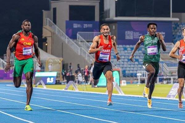 العداء العُماني علي البلوشي .. من مضمار المدرسة إلى السباقات الإقليمية والدولية