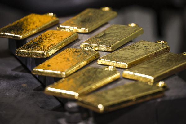 الذهب يرتفع إلى 4179.94 دولار للأوقية