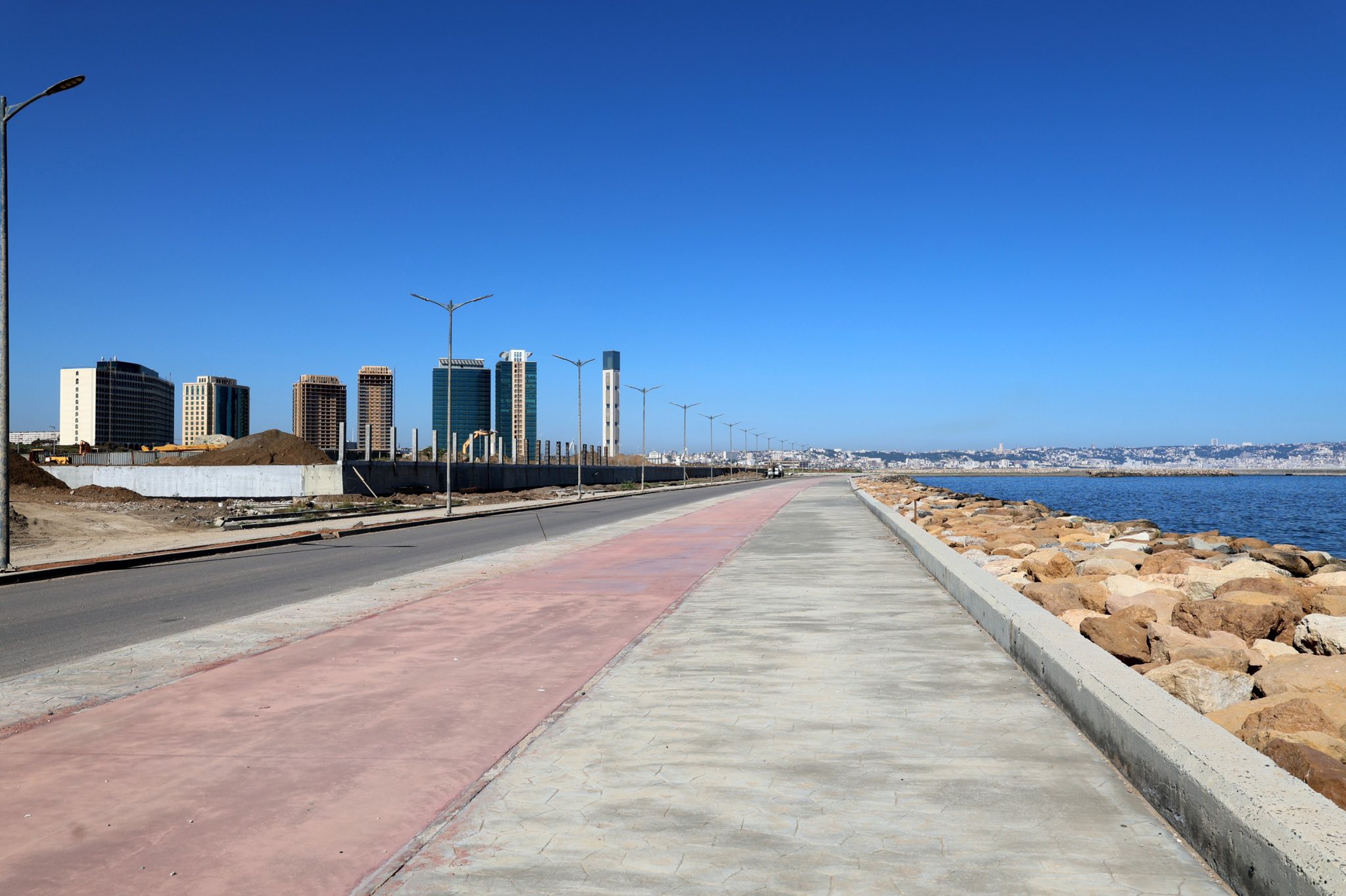 تقدم ملحوظ لمشروع انجاز الطريق الساحلي السياحي بالعاصمة