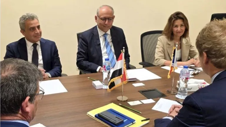 جولة مشاورات سياسية بين مصر وفرنسا
