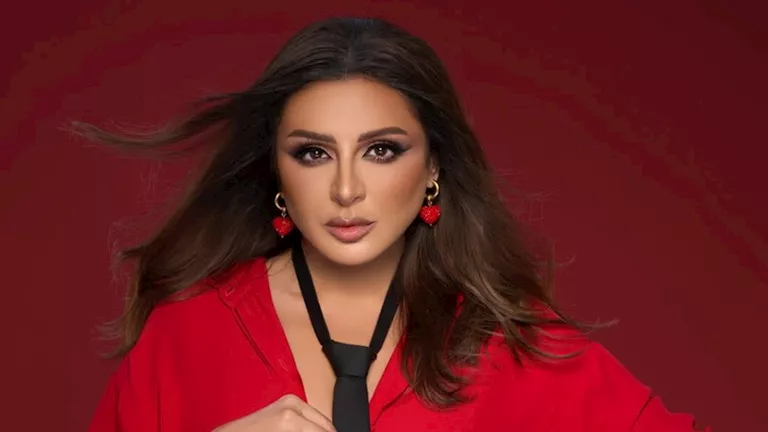 أنغام بفستان أحمر ناري تخطف به الأنظار في أحدث ظهور على السوشيال ميديا
