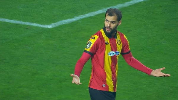 الكورة مش عادلة.. إعلامي زملكاوي يثير الجدل بسبب مباراة الأهلي والترجي
