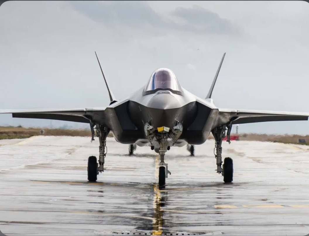 البنتاجون يطلب 12 مليار دولار إضافية لتعزيز برنامج المقاتلة F-35