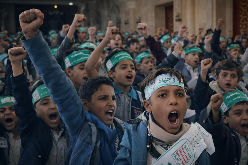 شروط حوثية جديدة تربط القبول المدرسي بالمشاركة في المراكز الصيفية