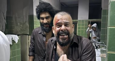 منذر رياحنة يحتفل بعيد ميلاده.. ورحلة من مسرح اليرموك إلى الشهرة