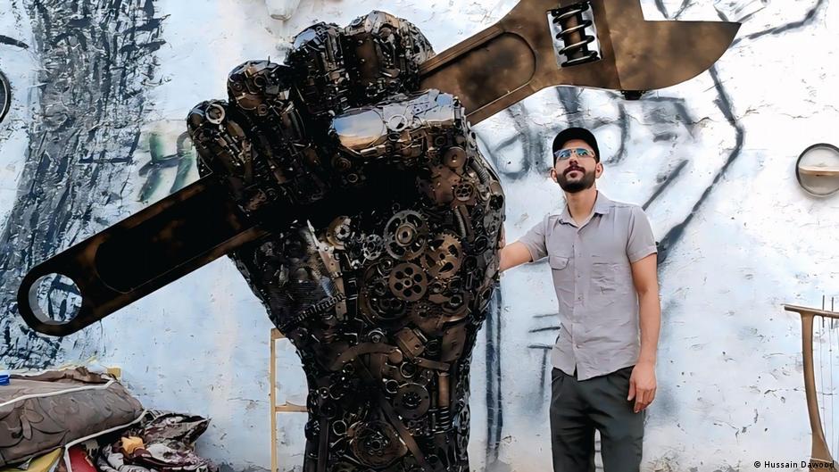 العراق اليوم: تحويل "الخردة" إلى مجسمات فنية مبهرة