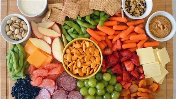 معهد التغذية يرد على جدل نظام الطيبات ويكشف عن مكونات الطبق الصحي اليومي