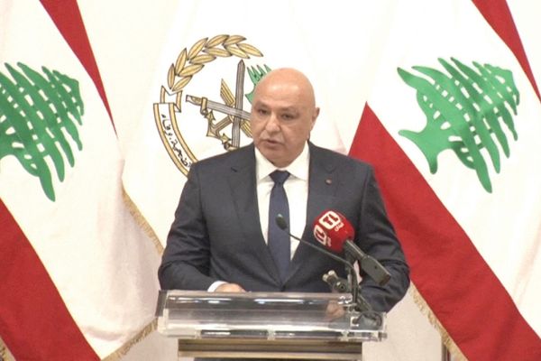 الرئيس اللبناني: المفاوضات مع إسرائيل كانت صعبة جداً ووقف إطلاق النار قد يبدأ خلال 24 ساعة