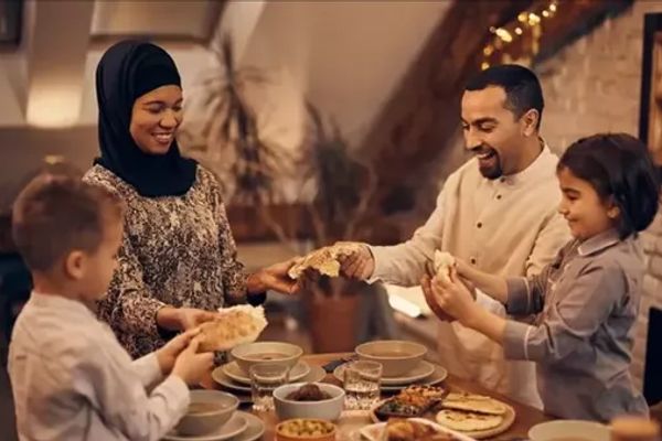 الفترة من الإفطار حتى السحور.. دليل غذائي للحفاظ على صحتك في رمضان