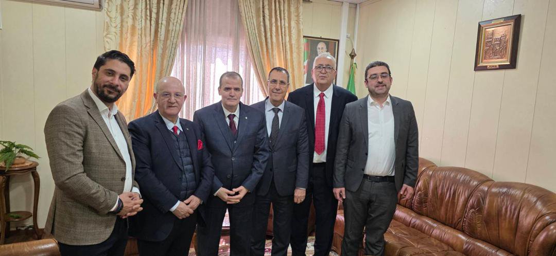 رزيق يستقبل فدرالية السياحة لبحث تعزيز "الوجهة الجزائرية" — سبق برس