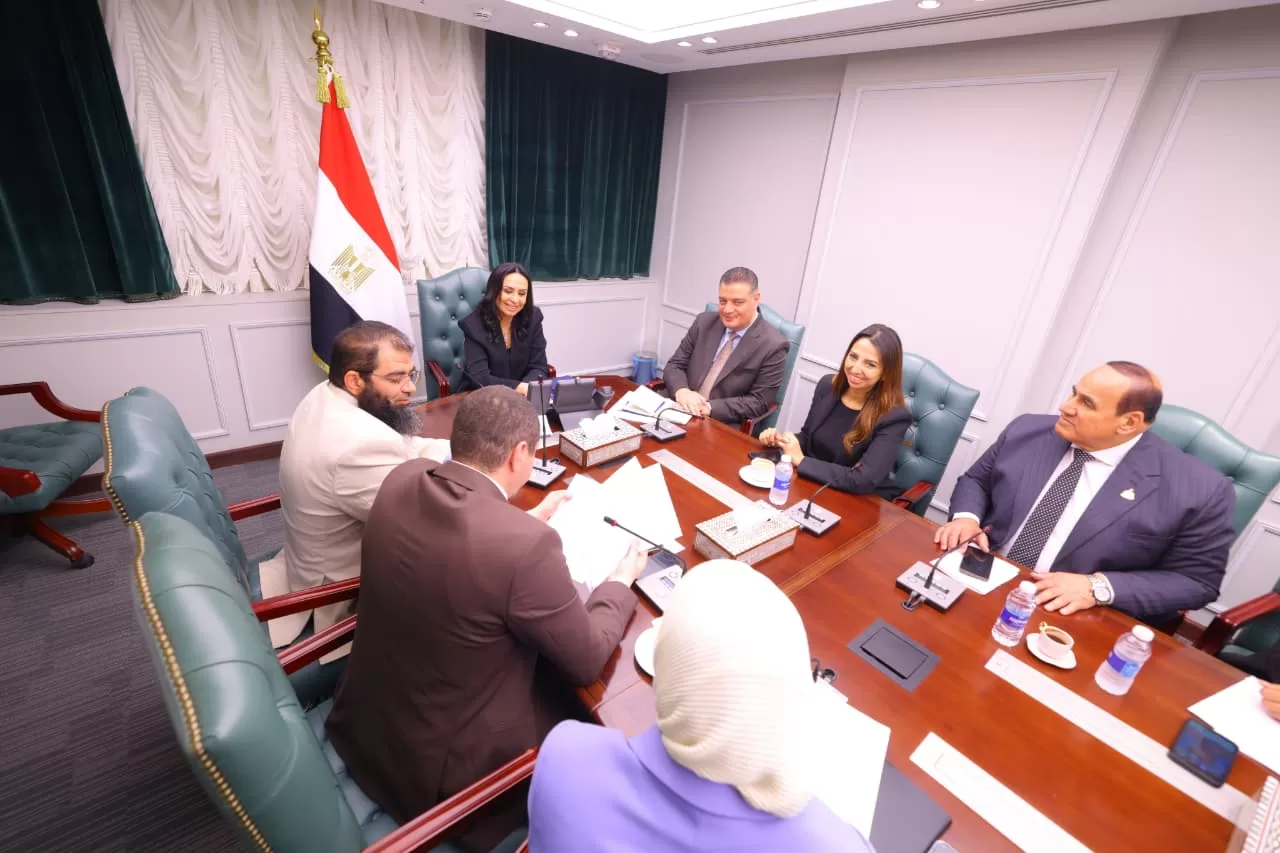 "مايا مرسى" تبحث مطالب النواب لتلبية احتياجات المواطنين