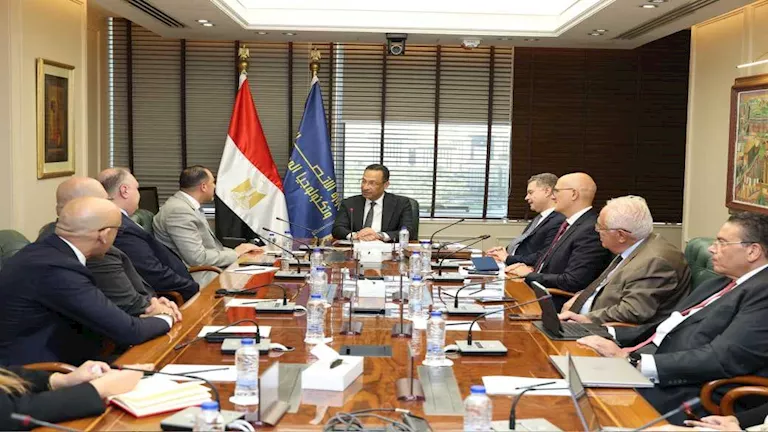 "إرنست ويونغ" توفر أكثر من 1000 فرصة عمل متخصصة خلال ثلاث سنوات