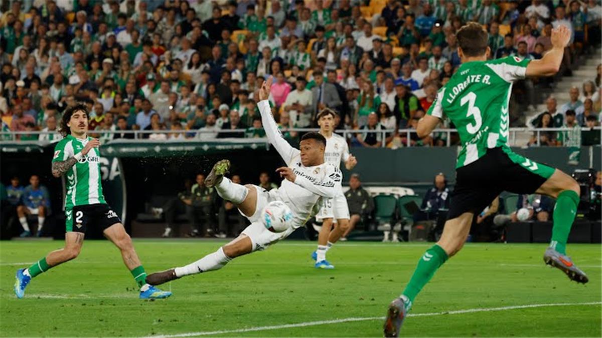 بيليرين يعلق على وجود خطأ في هدفه أمام ريال مدريد.. ويؤكد