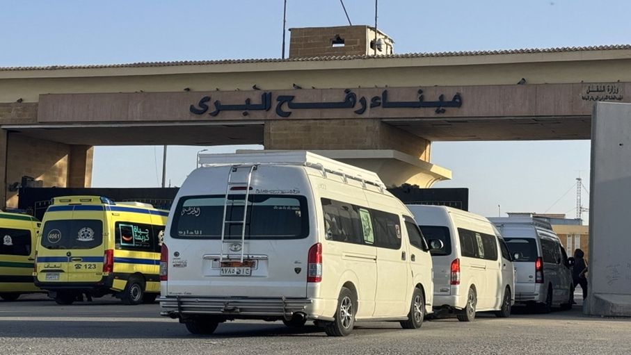 إعادة فتح معبر رفح في الاتجاهين بين غزة ومصر