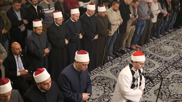 كبار القراء ونجوم «دولة التلاوة» يحيون ثامن ليالي رمضان بالمساجد الكبرى (صور)