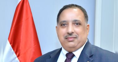 عبد الغفار السلامونى يشيد بمقال وزير التموين في اليوم السابع عن أسباب التحول إلى الدعم النقدى.. ويؤكد: يمنح المواطن حرية اختيار السلع وفقا لاحتياجاته.. أفسد الشائعات حول إلغاء الدعم عن الأسر الأولى با