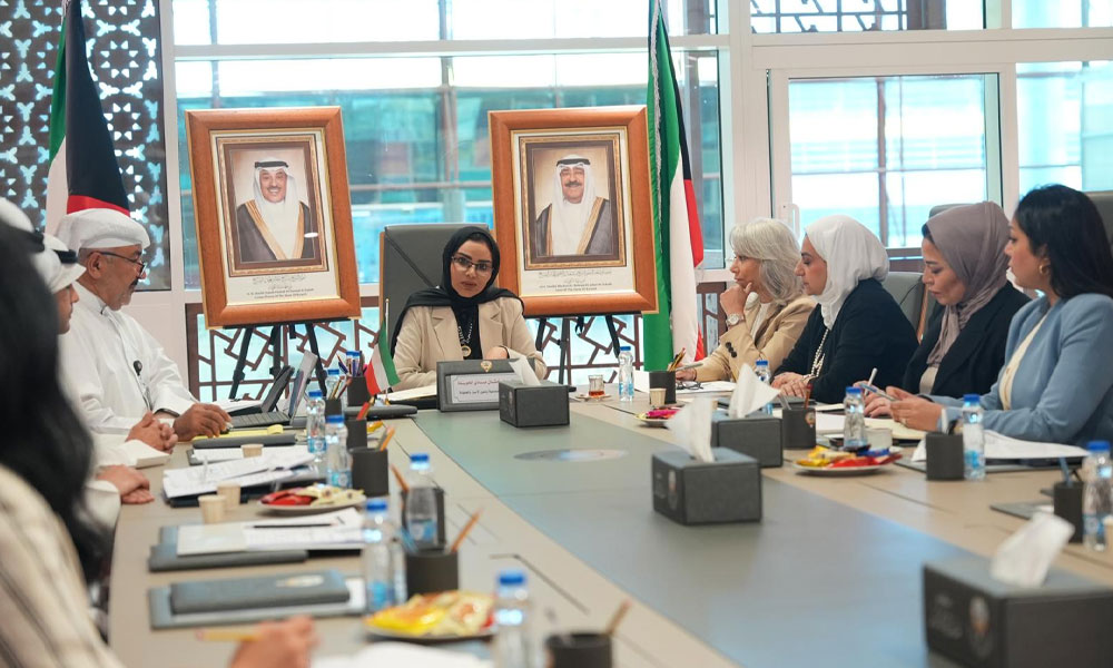 وزيرة الشؤون تؤكد أهمية تكامل الجهود لحماية الأسرة من كافة أشكال العنف