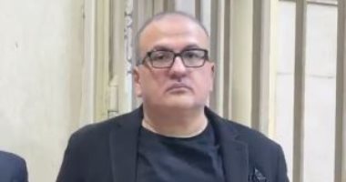 بدء عزاء والد الشاعر هانى عبد الكريم بمسجد الحامدية الشاذلية