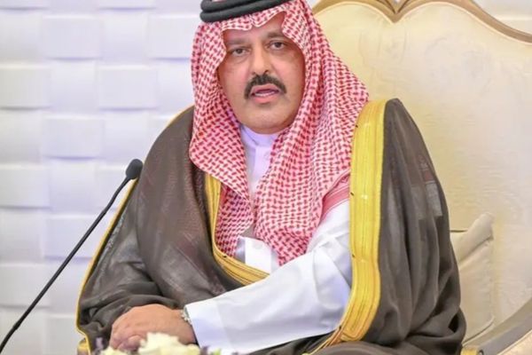 أمير حائل يوجه بمتابعة إجراءات استضافة العالقين من الأشقاء الخليجيين
