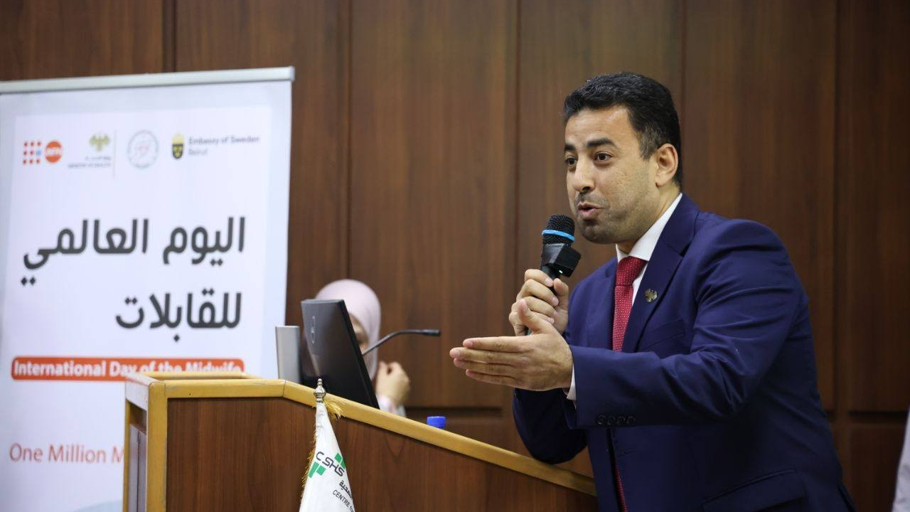 القابلات السوريات في يومهن العالمي.. تكريم من وزارة الصحة ودعم سويدي للتدريب