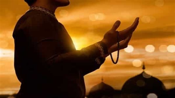 "اللهم إني أسألك علما نافعا"، أفضل ما يقال من أدعية بعد الفجر