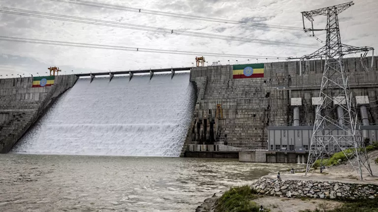 خبير يكشف تأثير سد النهضة على دولتي المصب
