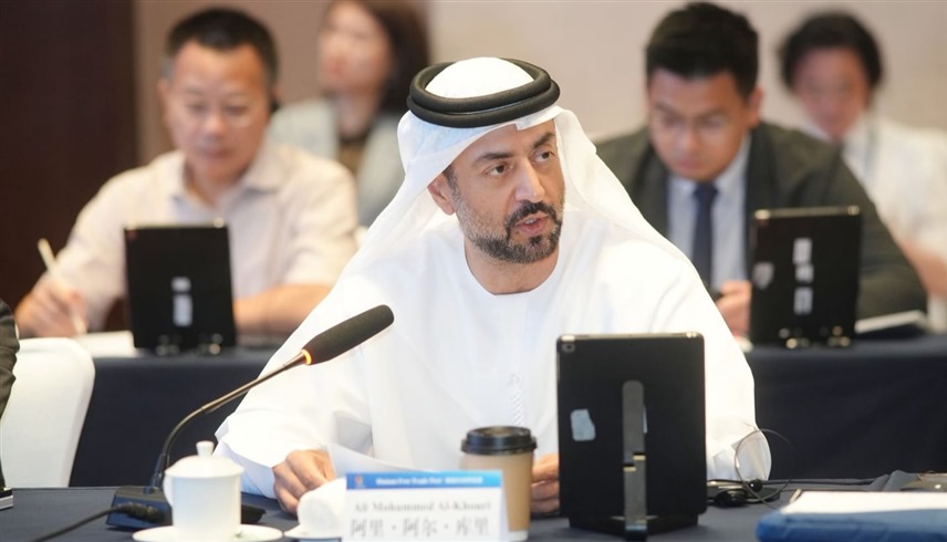 "بصمة إماراتية" في تطوير خطط أكبر موانئ العالم بالصين