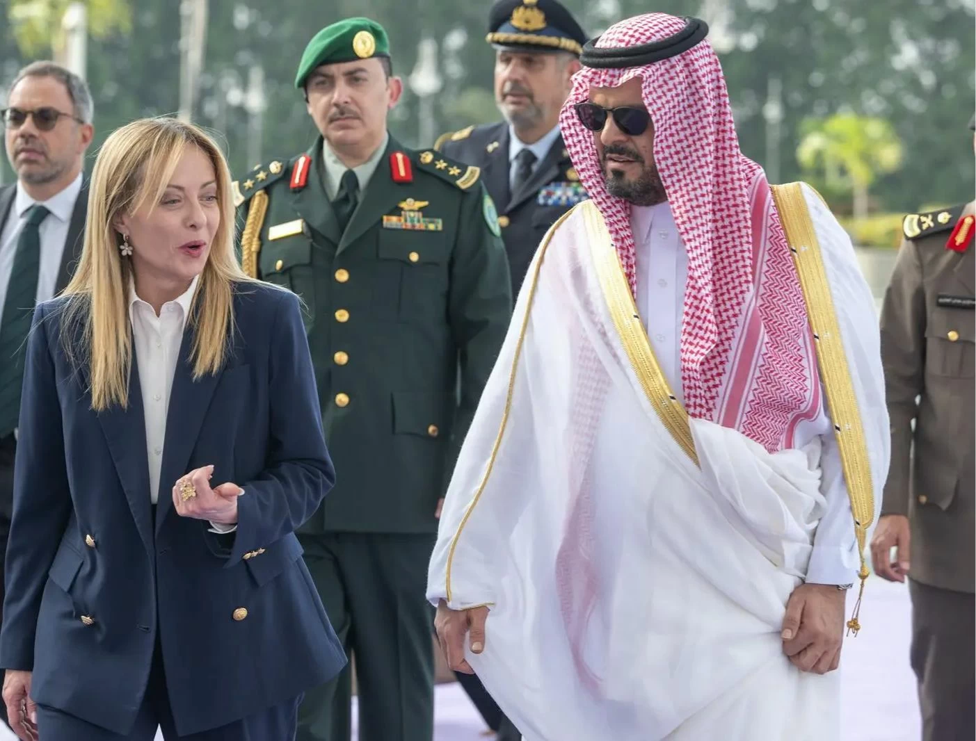 رئيسة وزراء جمهورية إيطاليا تصل إلى جدة