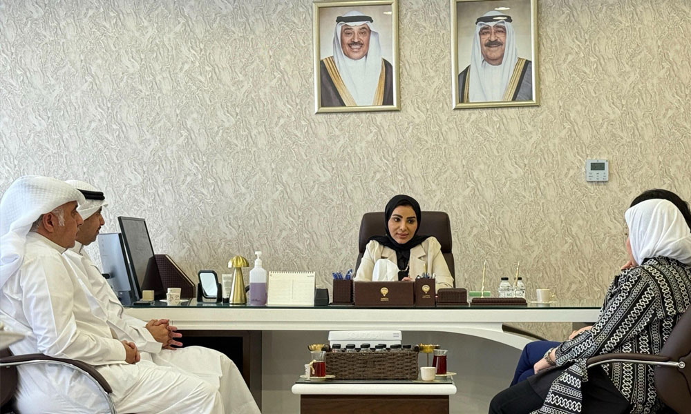 وزيرة الشؤون تبحث مع قيادات “هيئة الإعاقة” الجوانب المالية وتطوير آليات الصرف بالملفات التعليمية
