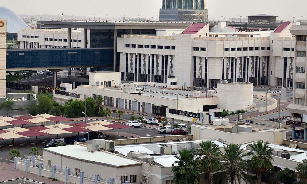 المالية: استئناف العمل في مجمع الوزارات واستقبال المراجعين وفق الإجراءات المعتادة اعتبارا من غد الاثنين