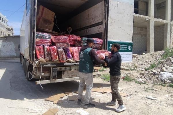 المملكة توزّع (1.184) بطانية في محافظة ريف دمشق بسوريا