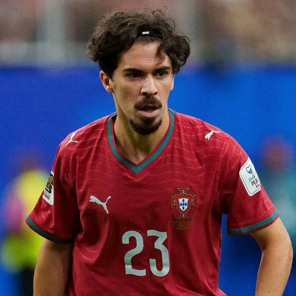 فيتينيا يكتب اسمه في تاريخ البرتغال بالمونديال