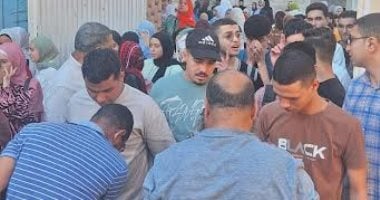33 ألف طالب وطالبة بالثانوية فى أسيوط يؤدون امتحان اللغة العربية