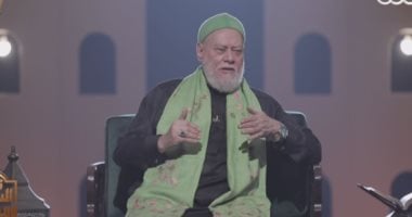 علي جمعة يحسم الجدل حول تصوير أعمال الخير على السوشيال ميديا