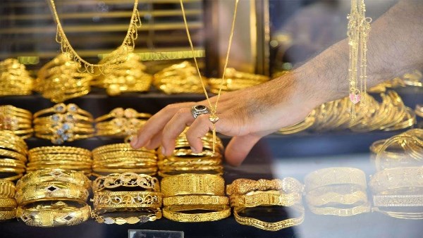 عيار 21 نزل 700 جنيه| مفاجأة في سعر الذهب اليوم السبت بعد التراجع