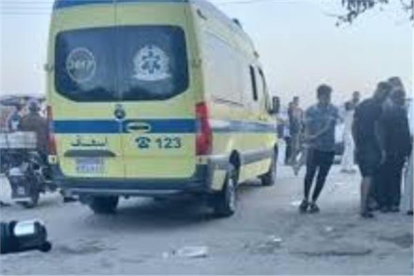 مصرع شاب وإصابة آخر في حادث مروري بقنا