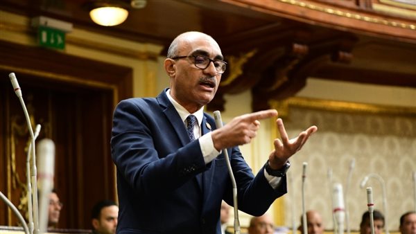 بيان برلماني عاجل يطالب باستدعاء الحكومة بعد زيادة أسعار البنزين